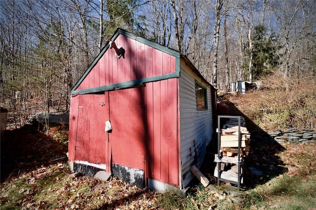 view of outdoor structure