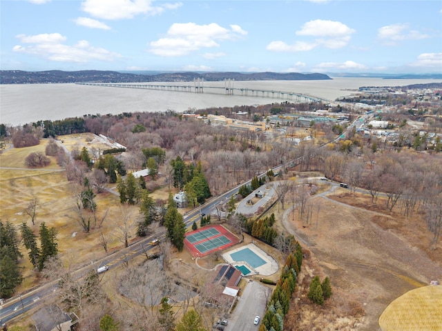 bird's eye view with a water view