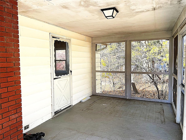 view of unfurnished sunroom