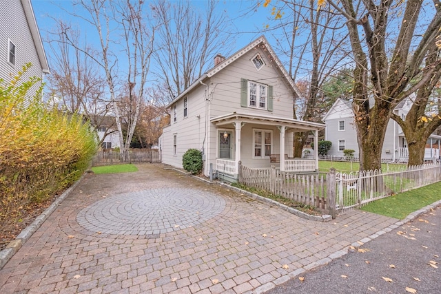 view of front of property with a porch