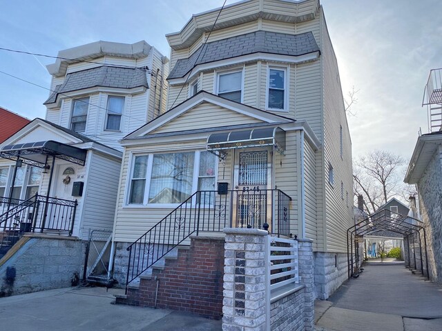 8746 109th St, Richmond Hill, NY 11418 - photo 2