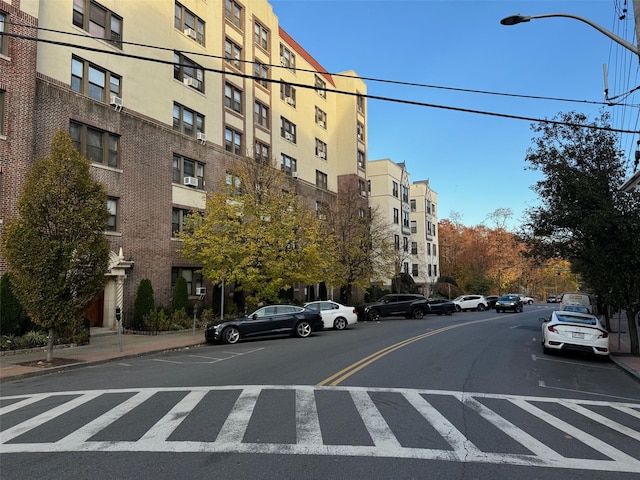42 Pondfield Rd W Unit 6C, Bronxville, NY 10708 - view of apartment building / complex