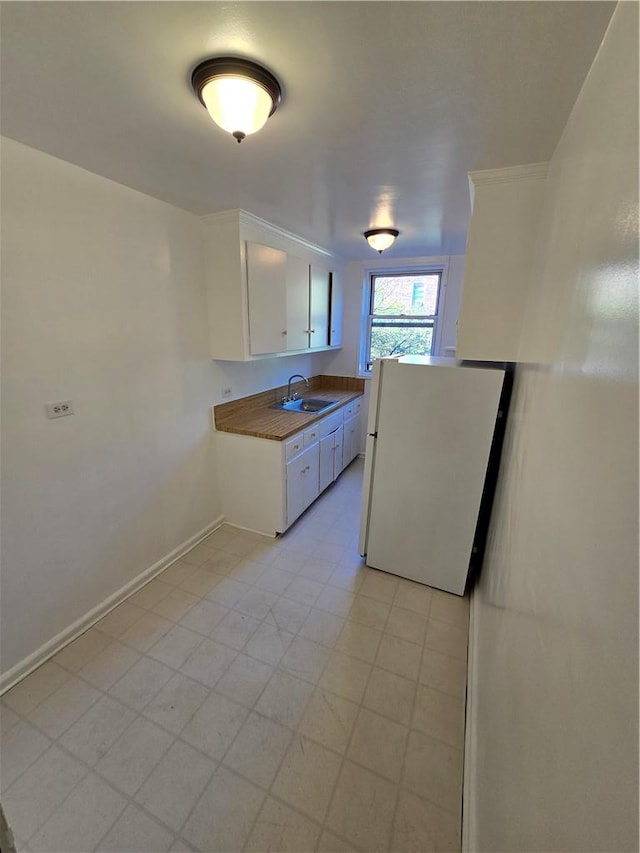 bathroom with tile walls