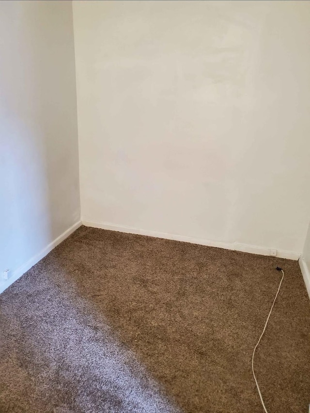 empty room with carpet