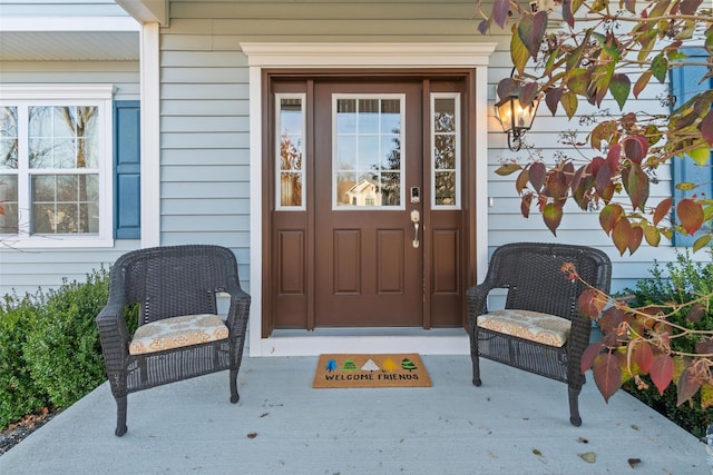 entrance to property with covered porch