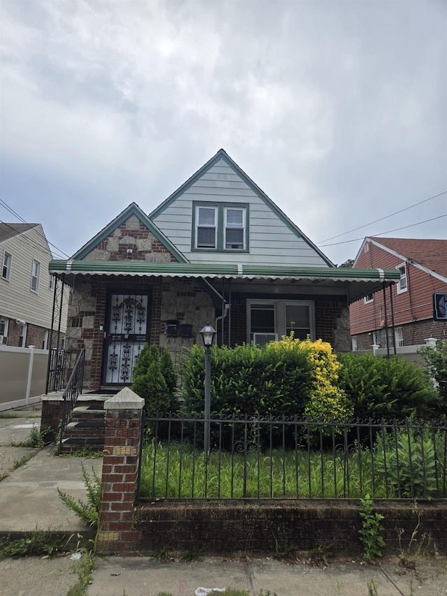 bungalow-style house with covered porch