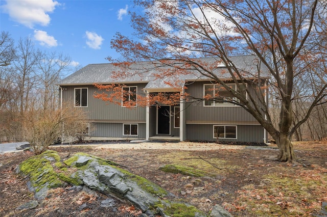 view of split foyer home