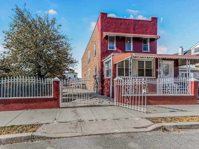 view of front of home