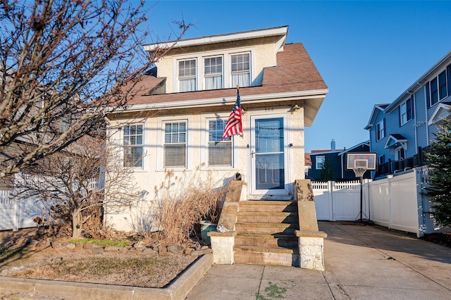 view of front of house