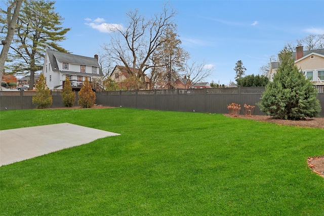 view of yard with a patio area