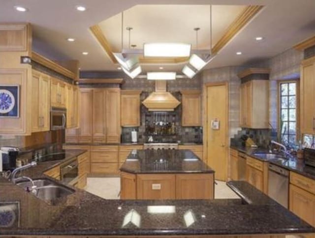 22 Willow Rd, Woodsburgh, NY 11598 - photo 4