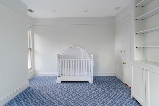 unfurnished bedroom featuring carpet floors