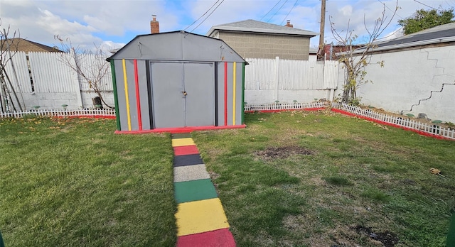 view of outdoor structure featuring a lawn