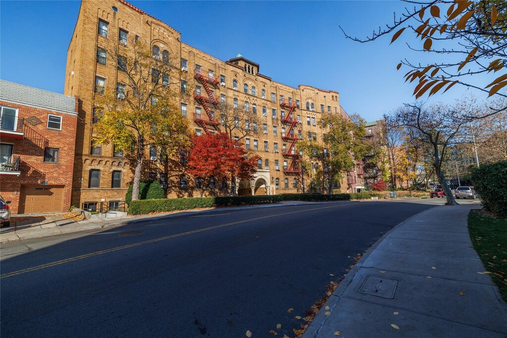83-44 Lefferts Blvd Unit 2M, Kew Gardens, NY 11415 - view of property
