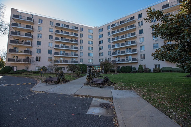 135 Post Ave Unit 5U, Westbury, NY 11590 - view of apartment building / complex