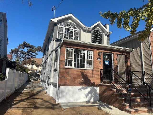 view of front of property