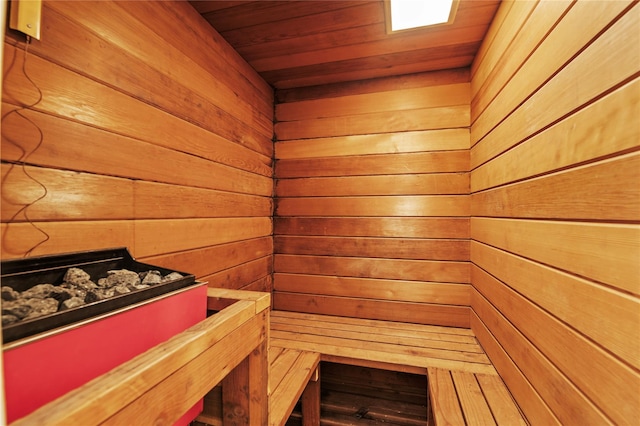 view of sauna / steam room