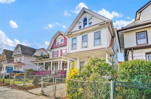 view of front of house featuring covered porch