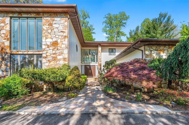 45 Bristol Dr, Manhasset, NY 11030 - view of front of property with stone siding