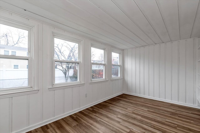 unfurnished sunroom with a healthy amount of sunlight