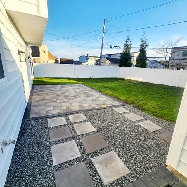 view of yard with a patio