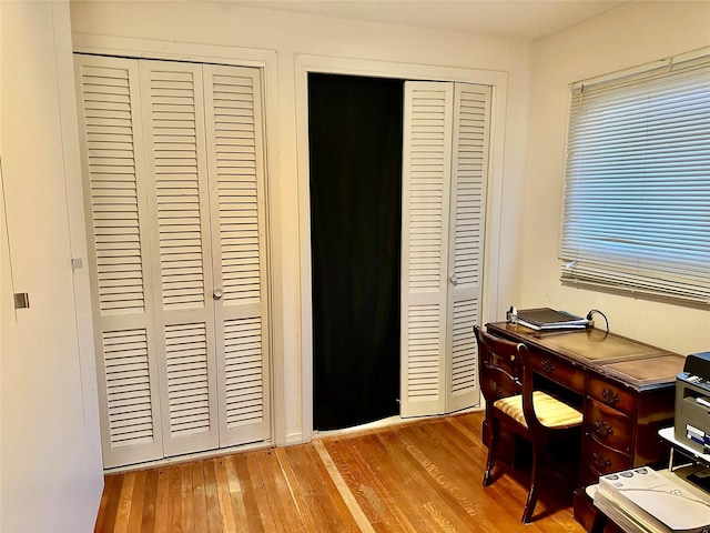 office area featuring light hardwood / wood-style flooring