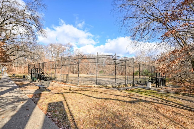6535 Broadway Unit 6A, Bronx, NY 10471 - view of yard