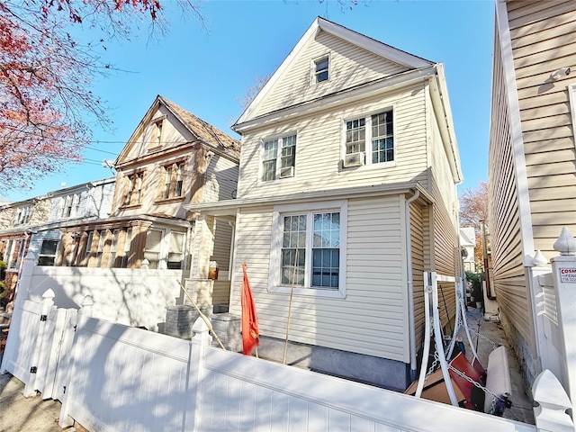 view of front of house