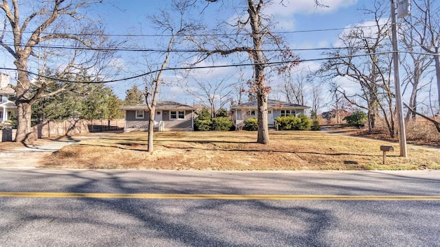 view of front of house