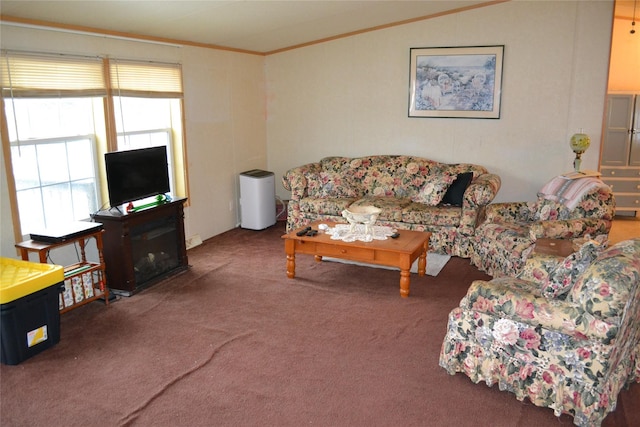 living room featuring crown molding and carpet floors