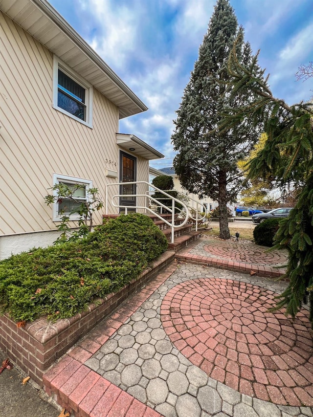 3914 Jerusalem Ave, Seaford, NY 11783 - view of patio