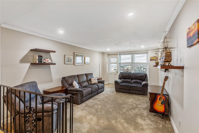 living room with carpet flooring and crown molding