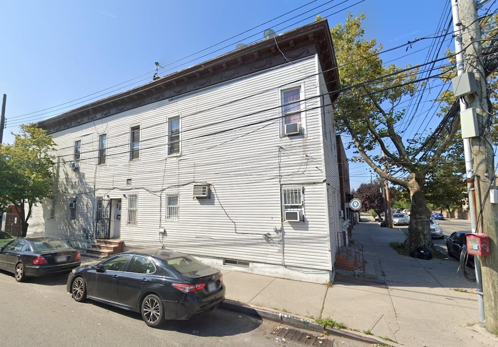 126-20 89th Ave, Richmond Hill, NY 11418 - photo 1