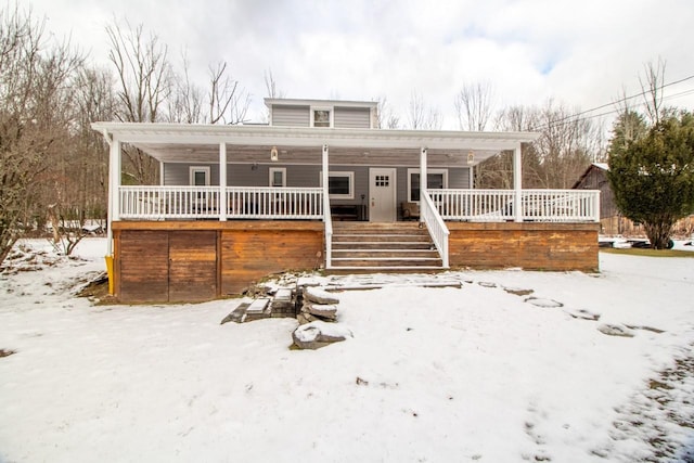 view of front of house featuring a porch