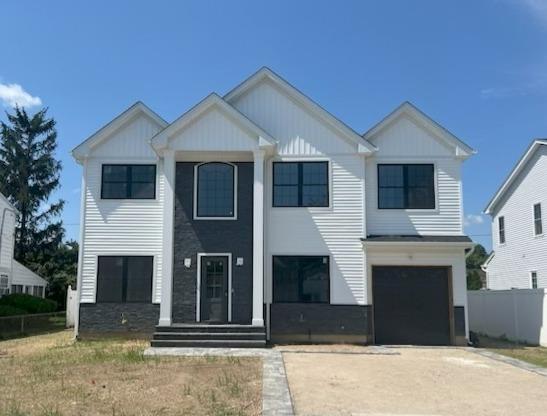 48 Knickerbocker Rd E, Plainview, NY 11803 - photo 1