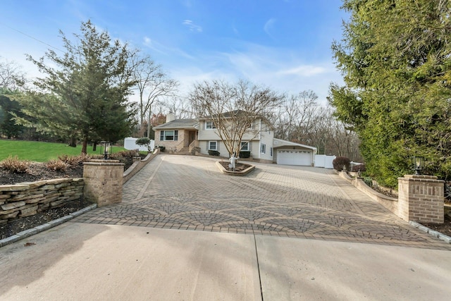 view of front facade featuring a garage