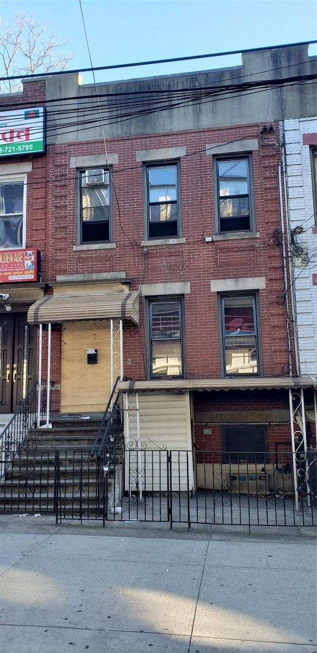 36-09 31st St, Long Island City, NY 11106 - photo 1