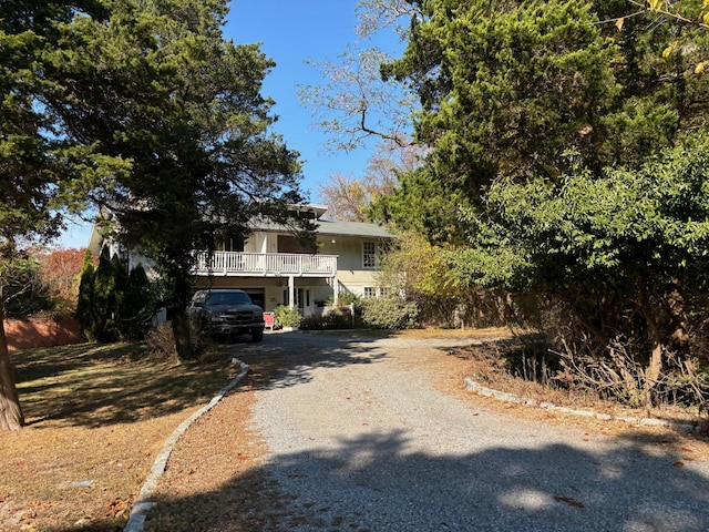 view of front of house featuring covered porch