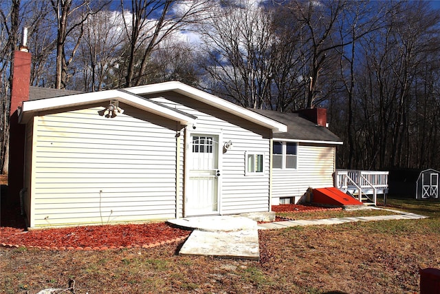 view of outbuilding