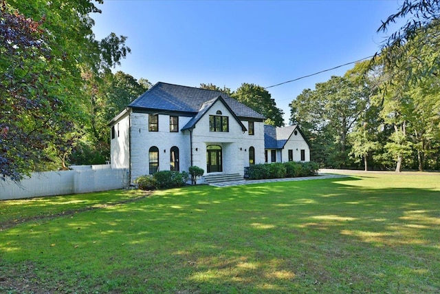 view of front of house with a front yard