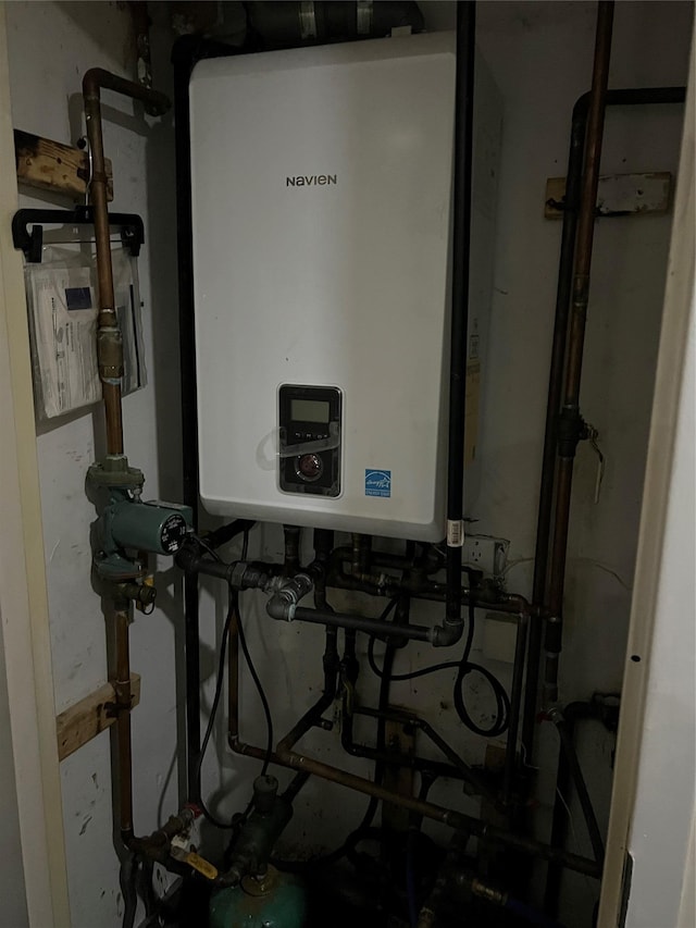 88 Taft Ave, Staten Island, NY 10301 - utility room featuring water heater