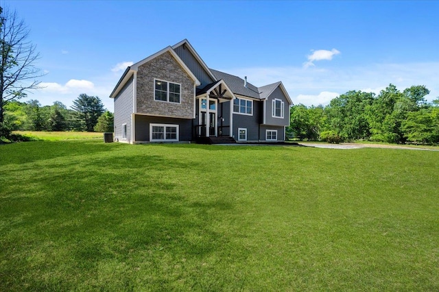 view of front of house with a front yard