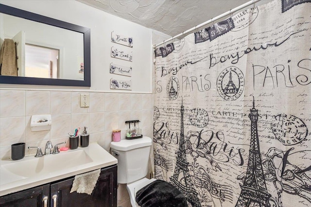 135-07 223rd St, Laurelton, NY 11413 - full bath with vanity, a shower with shower curtain, and decorative backsplash