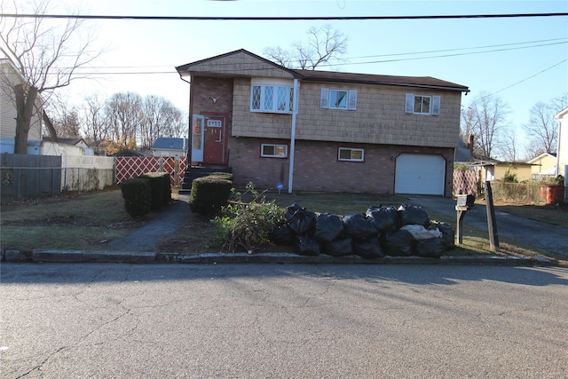 view of front facade featuring a garage