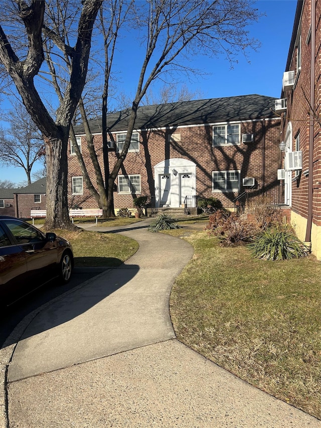 58-20 251 Fl 2Nd, Little Neck, NY 11362 - photo 2