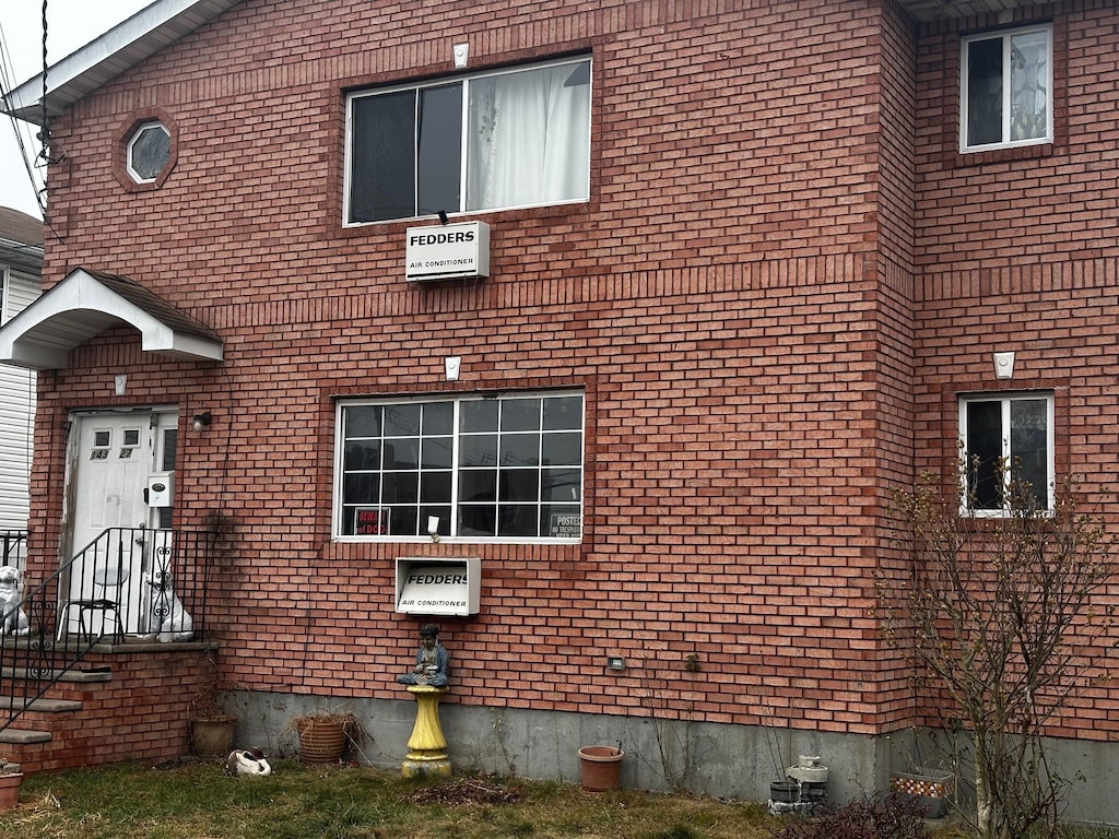 143-27 230th Pl, Springfield Gardens, NY 11413 - photo 2