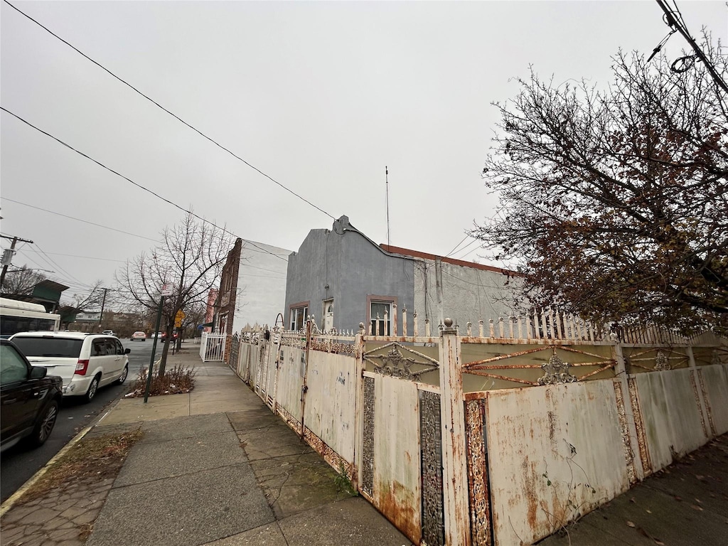 760-762 Wortman Ave, Brooklyn, NY 11208 - view of home's exterior