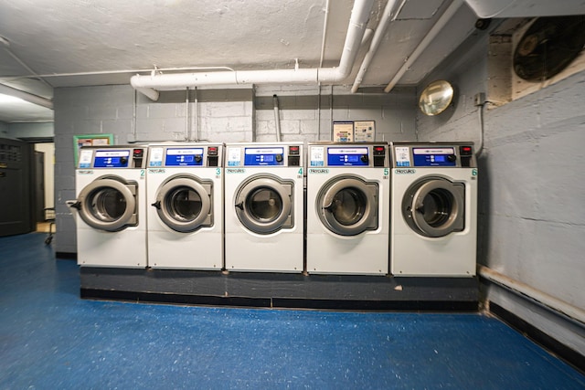 washroom featuring independent washer and dryer