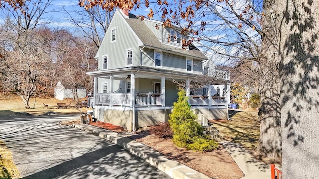 view of front of house featuring a porch