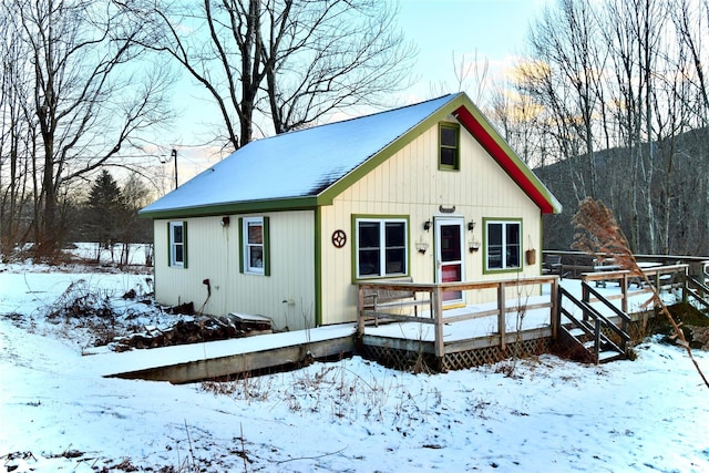 view of front of home featuring a deck